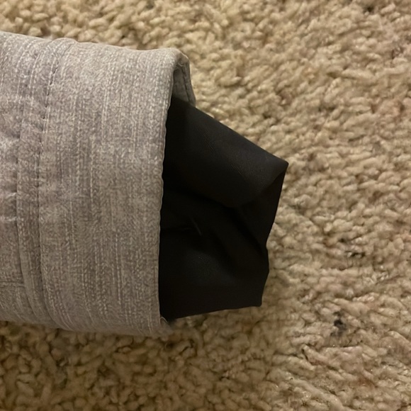 Gray rain jacket - Picture 5 of 5